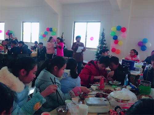 现外象湖校区组织开展“庆元旦·迎新年”联欢活动
