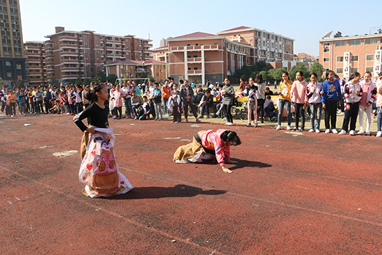 南昌现代外国语学校（象湖校区）举办2016秋季田径运动会